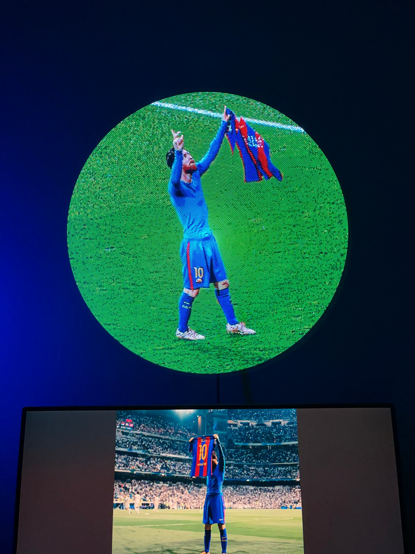 SpinRay™ Customizable 3D Holographic Fan